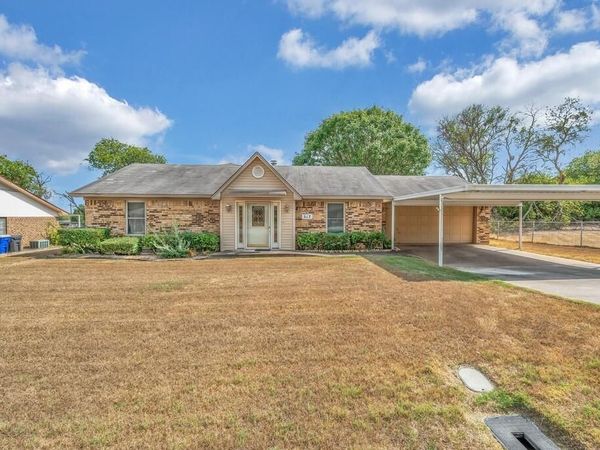 317 Williams Road , Lorena, TX 76655
