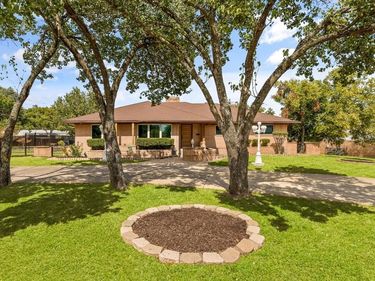1433 W Red Bird Lane, Dallas, TX 75232
