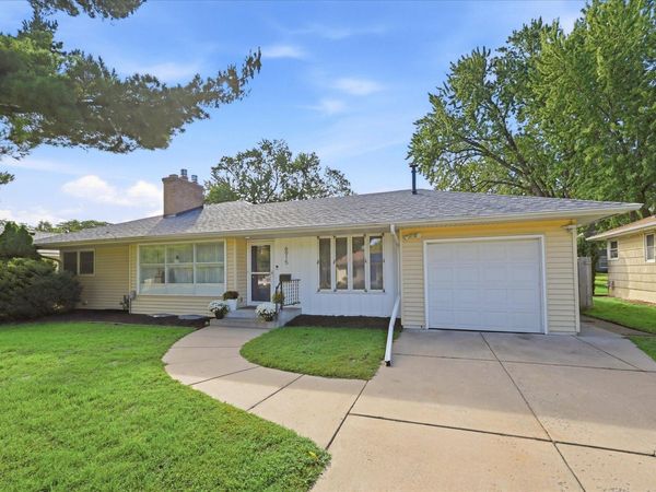 6915 W 23rd Street, Saint Louis Park, MN 55426