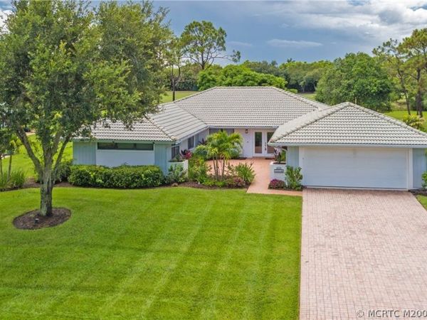 1463 SW Troon Circle , Palm City, FL 34990