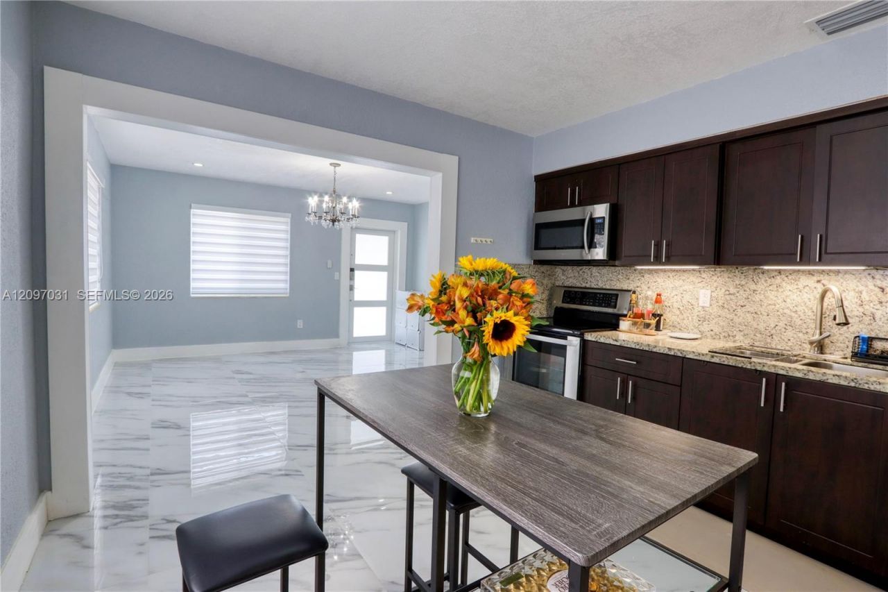 4730 NW 4th Ter, Miami, FL 33126 Photo