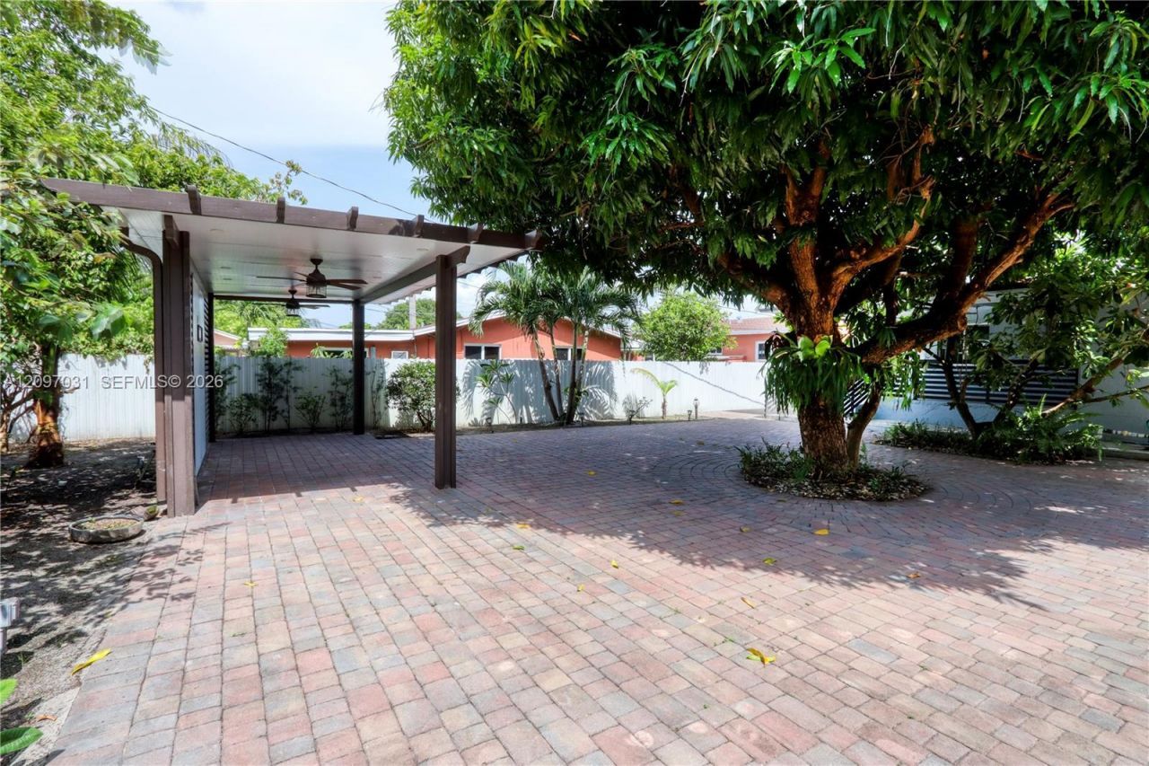 4730 NW 4th Ter, Miami, FL 33126 Photo