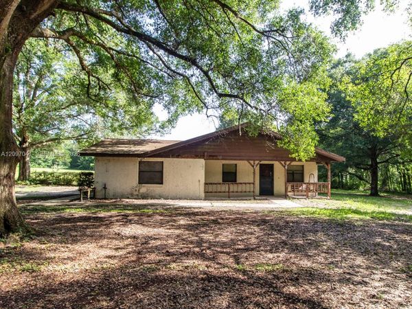 15233 SE 175th Street , Weirsdale, FL 32195