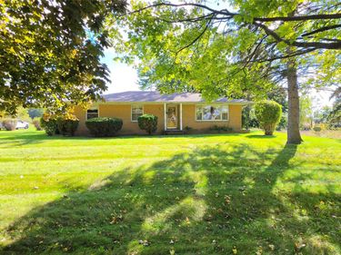 8251 W Ellsworth Road, Lodi Township, Mi 48103