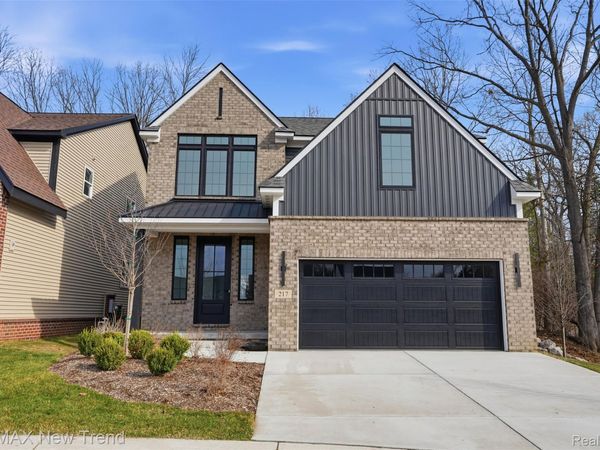 217 Summit View Lane, Milford Village, Mi 48381