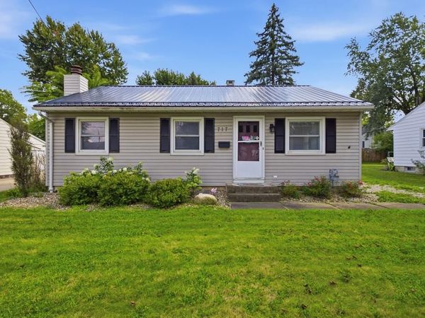 717 Smith Rd, Ashland, OH 44805