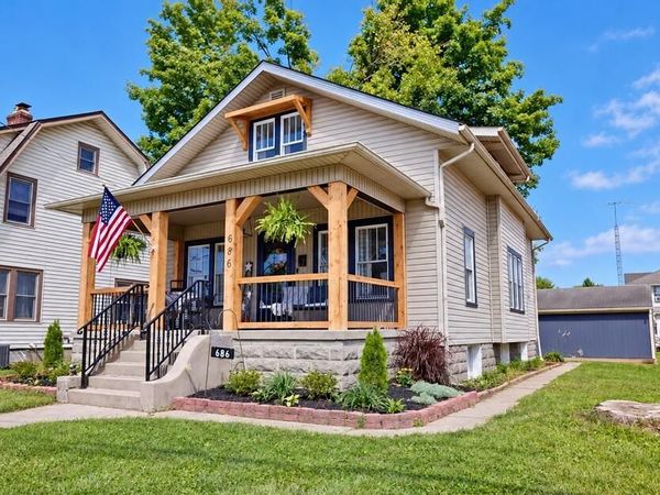 686 E Main St, Newark, OH 43055