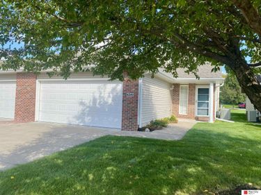 6240 Windhaven Drive, Lincoln, NE 68512