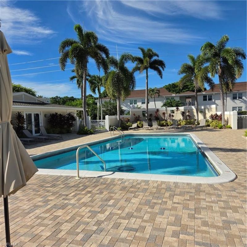 466 12th Ave S, Unit 466, Naples, FL 34102 Photo