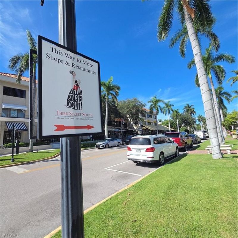 466 12th Ave S, Unit 466, Naples, FL 34102 Photo