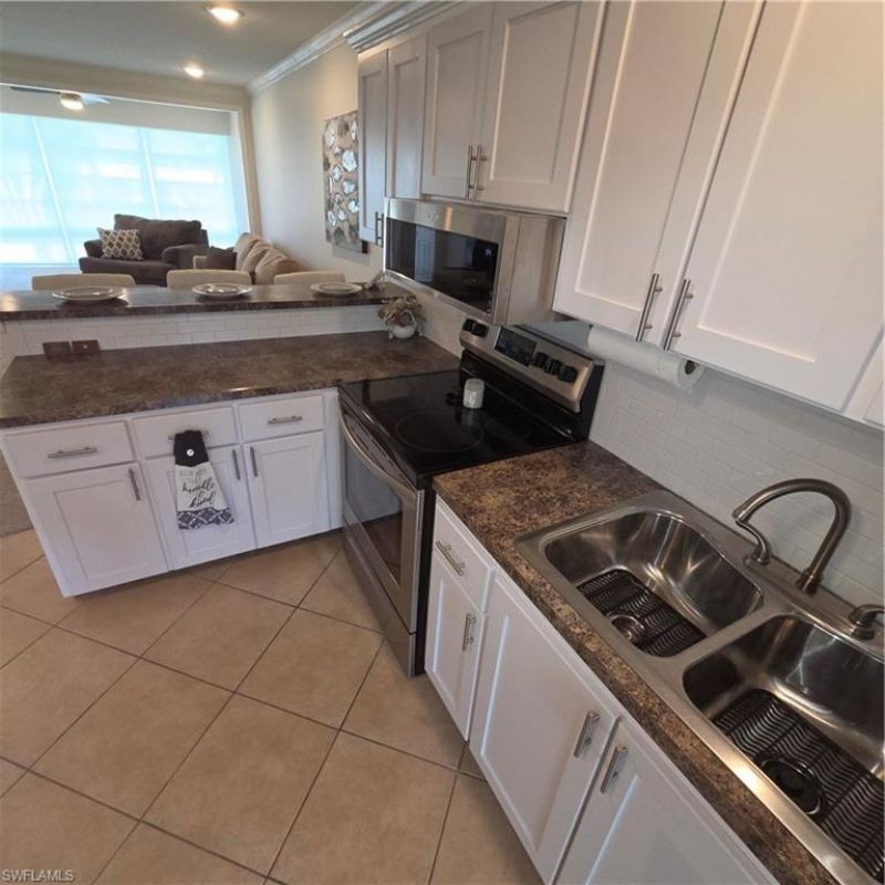 466 12th Ave S, Unit 466, Naples, FL 34102 Photo