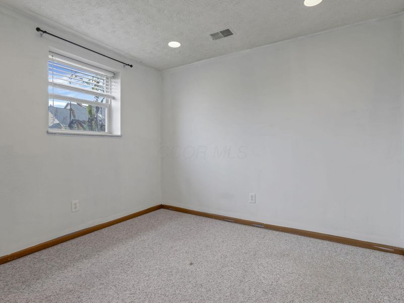 9001 Coral Canyon Circle, Reynoldsburg, OH 43068 Photo 14