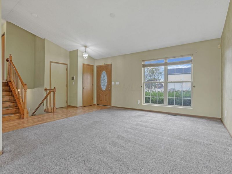 9001 Coral Canyon Circle, Reynoldsburg, OH 43068 Photo 17