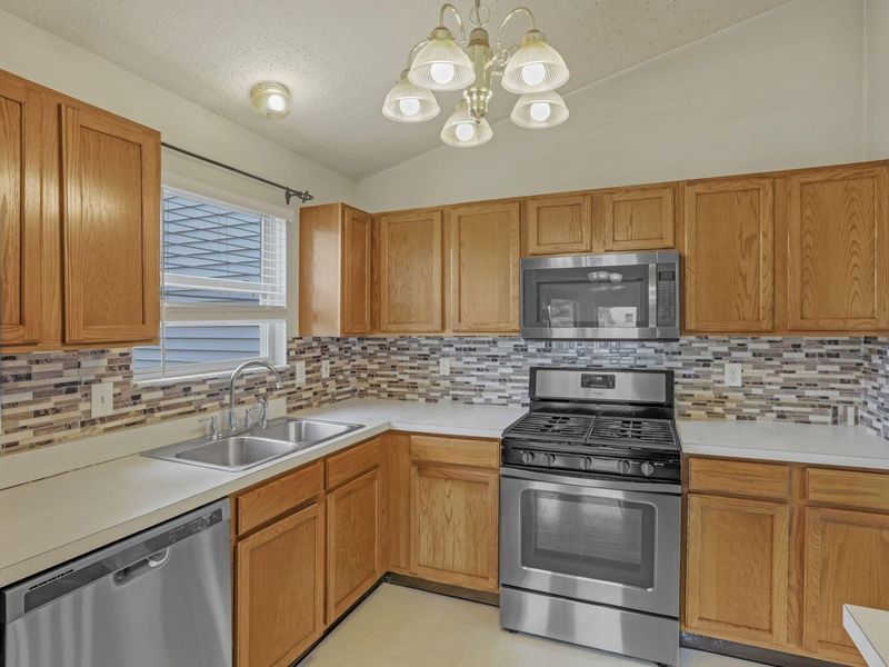 9001 Coral Canyon Circle, Reynoldsburg, OH 43068 Photo 20