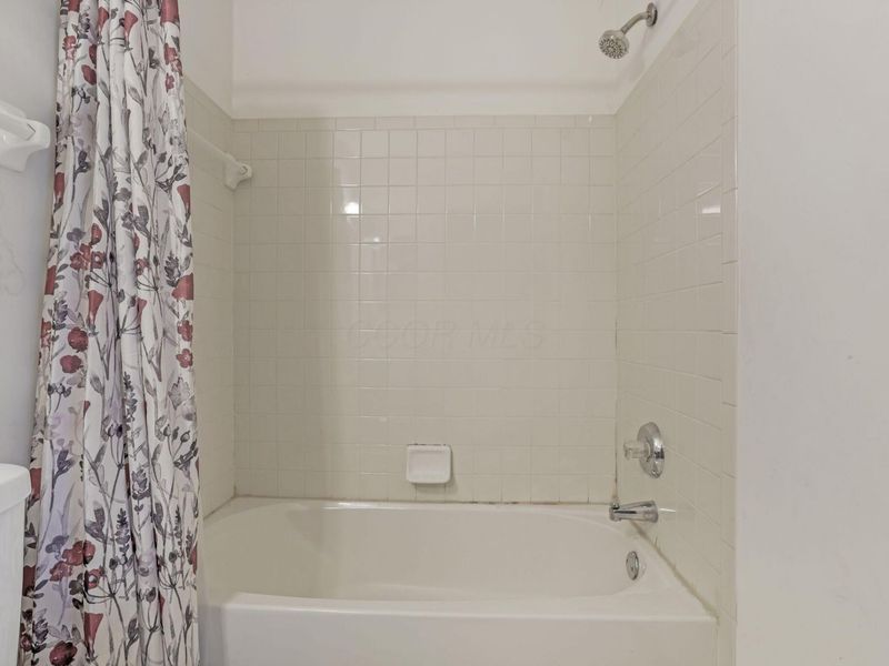 9001 Coral Canyon Circle, Reynoldsburg, OH 43068 Photo 33