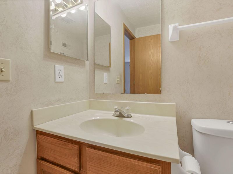 9001 Coral Canyon Circle, Reynoldsburg, OH 43068 Photo 36