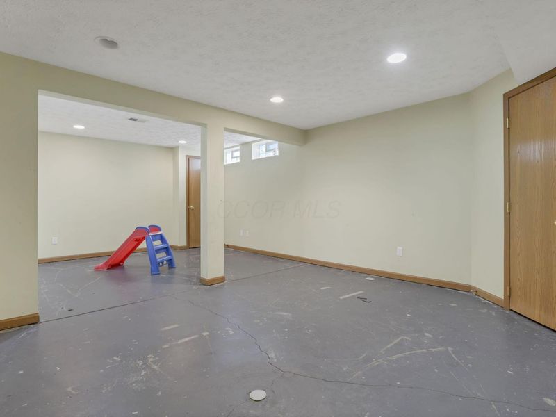 9001 Coral Canyon Circle, Reynoldsburg, OH 43068 Photo 45
