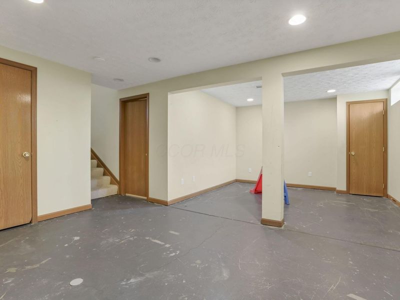 9001 Coral Canyon Circle, Reynoldsburg, OH 43068 Photo 46