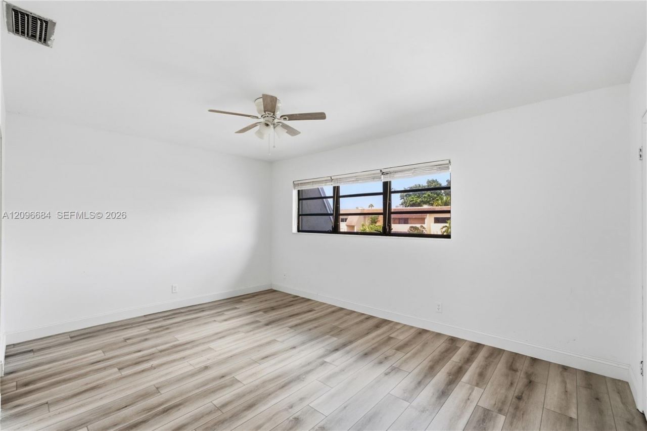 9074 NW 35th Pl, Sunrise, FL 33351 Photo