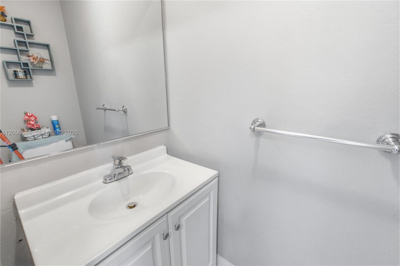 9074 NW 35th Pl, Sunrise, FL 33351 Photo