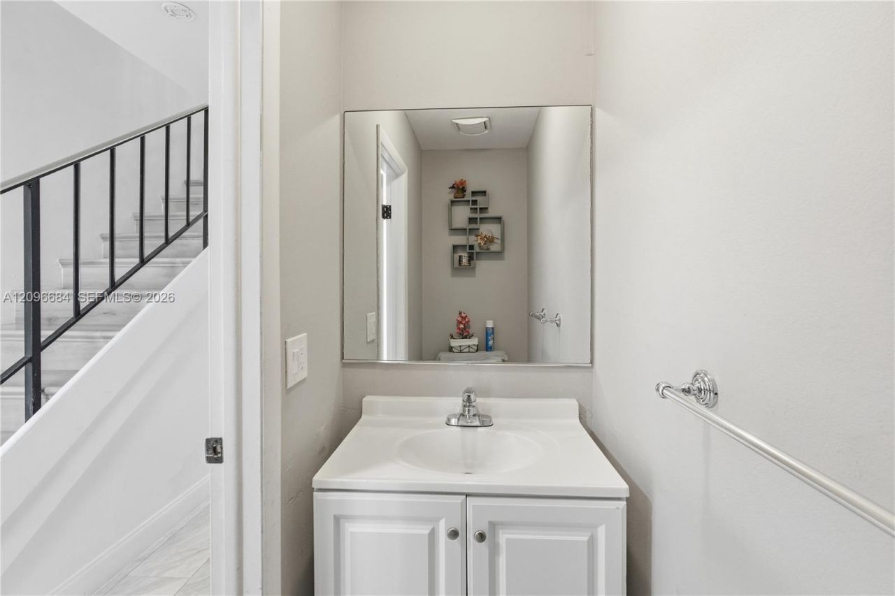 9074 NW 35th Pl, Sunrise, FL 33351 Photo