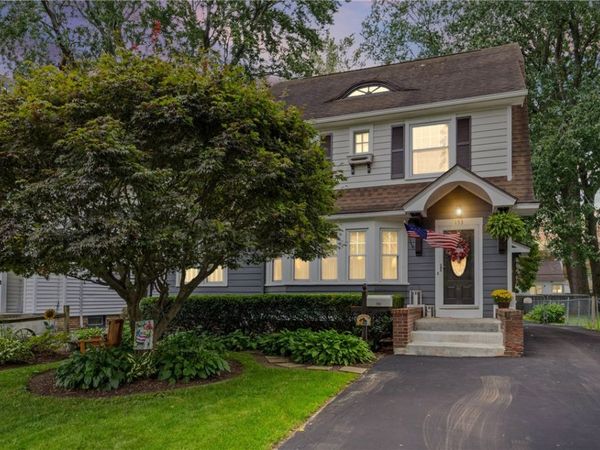 153 Rawlinson Rd , Rochester, NY 14617