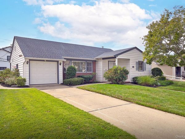 3566 Anita Lane, Wantagh, NY 11793