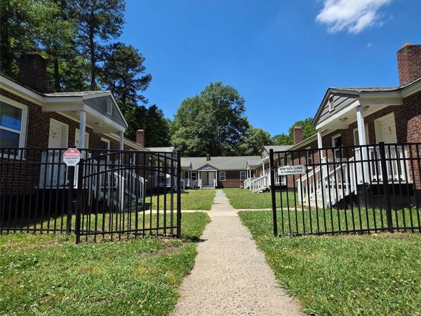 417 S Emerson Street , Unit 6, Gastonia, NC 28052