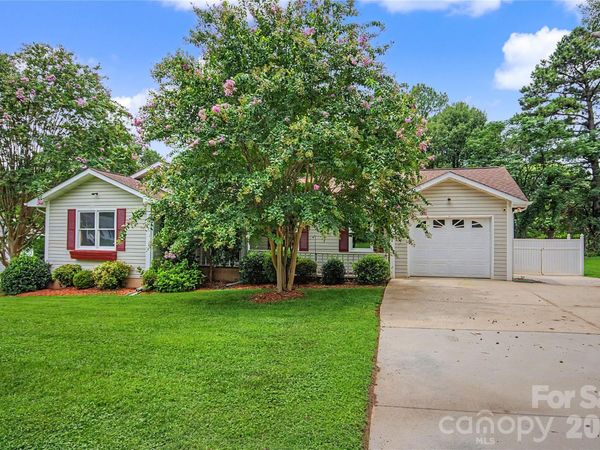 3567 Carington Lane , Statesville, NC 28625