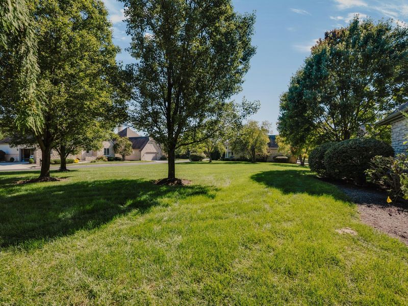 9985 Gresham Court, Powell, OH 43065 Photo 5