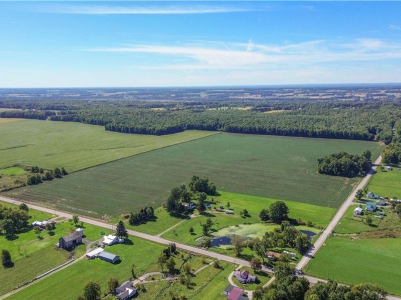 8573 State Route 7, Williamsfield, OH 44093 Photo 4