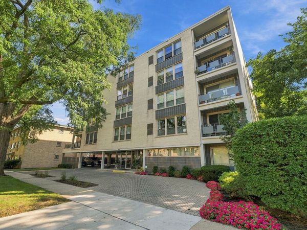 1535 Park Avenue , Unit 401, River Forest, IL 60305