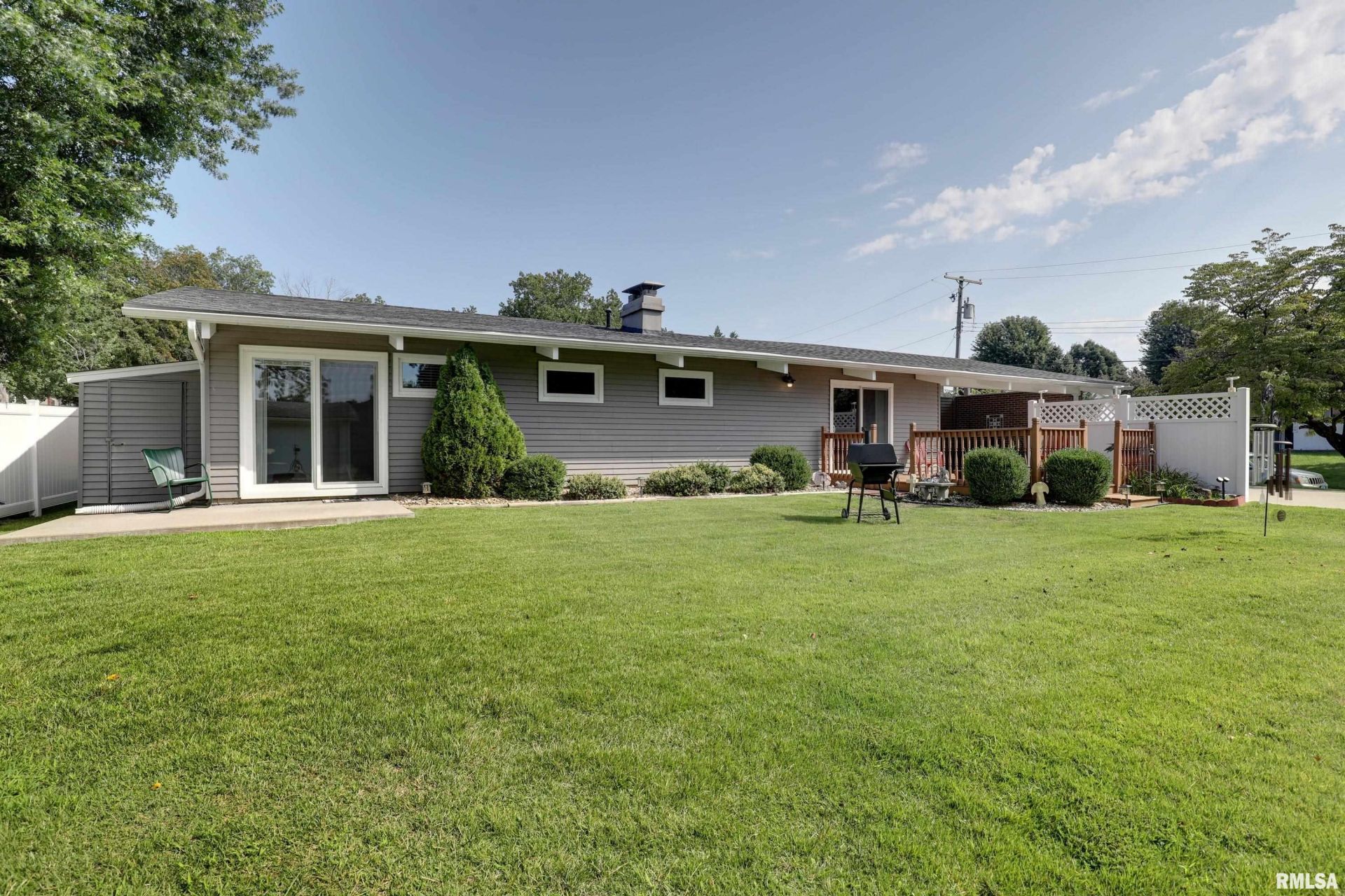 728 Ridgewood Drive, Quincy, IL 62301 Main Photo