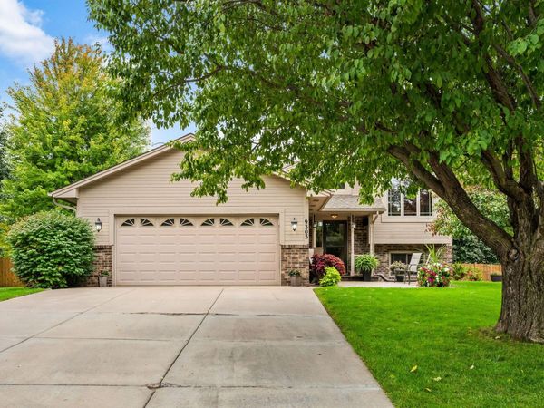 9303 Washburn Avenue N, Brooklyn Park, MN 55444