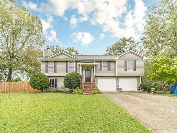 27 Creek View Drive , Hoschton, GA 30548