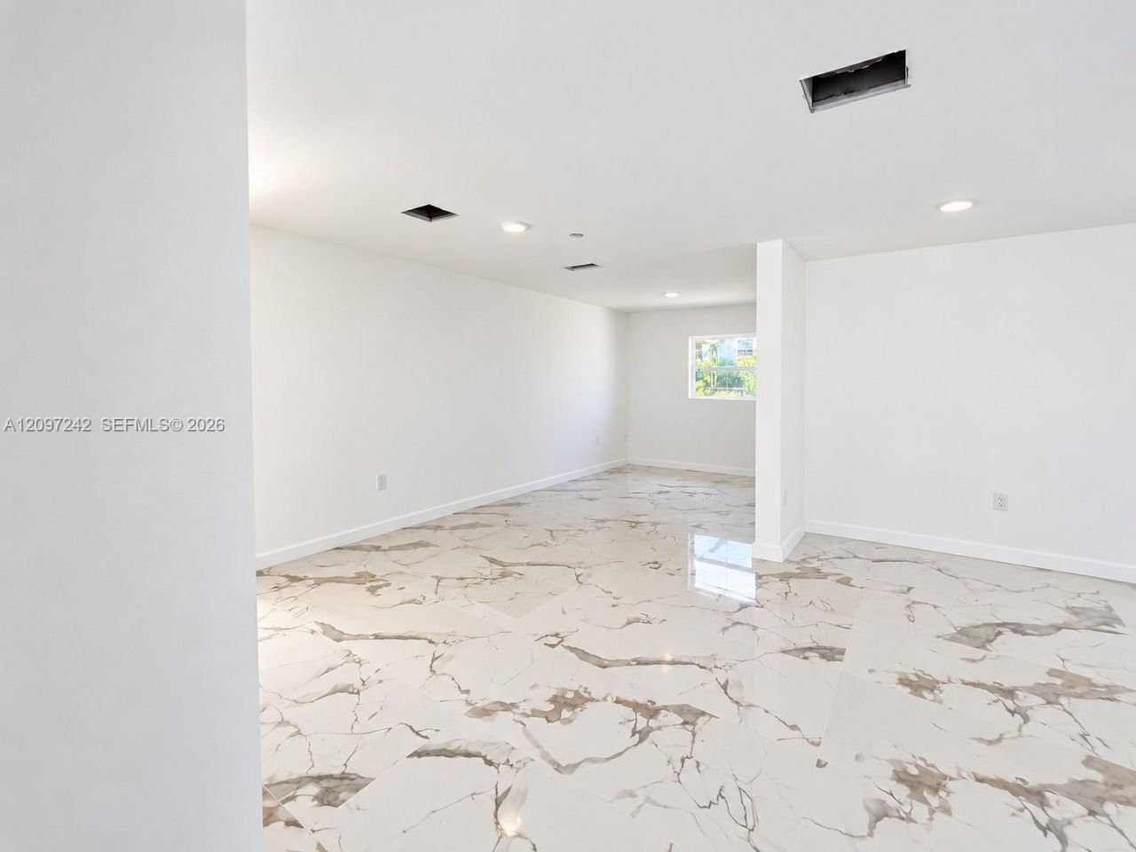 2125 NW 179th St , Miami Gardens, FL 33056 Photo