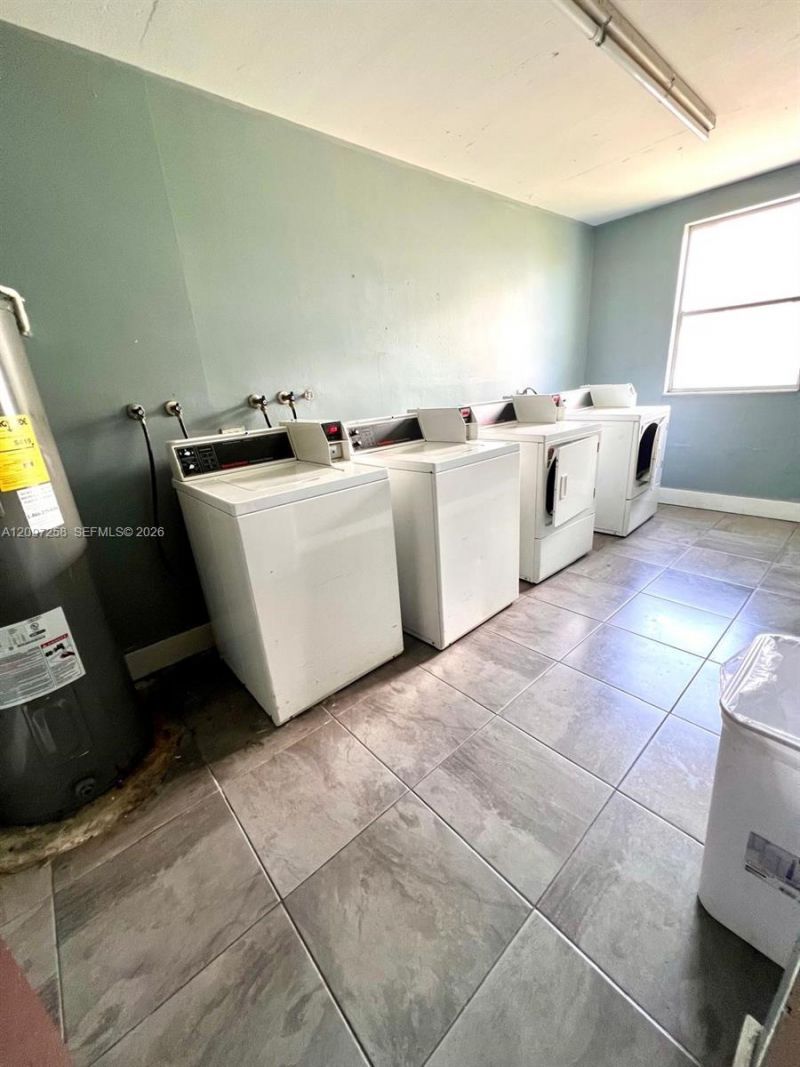 700 NW 214th St , Unit 411, Miami Gardens, FL 33169 Photo