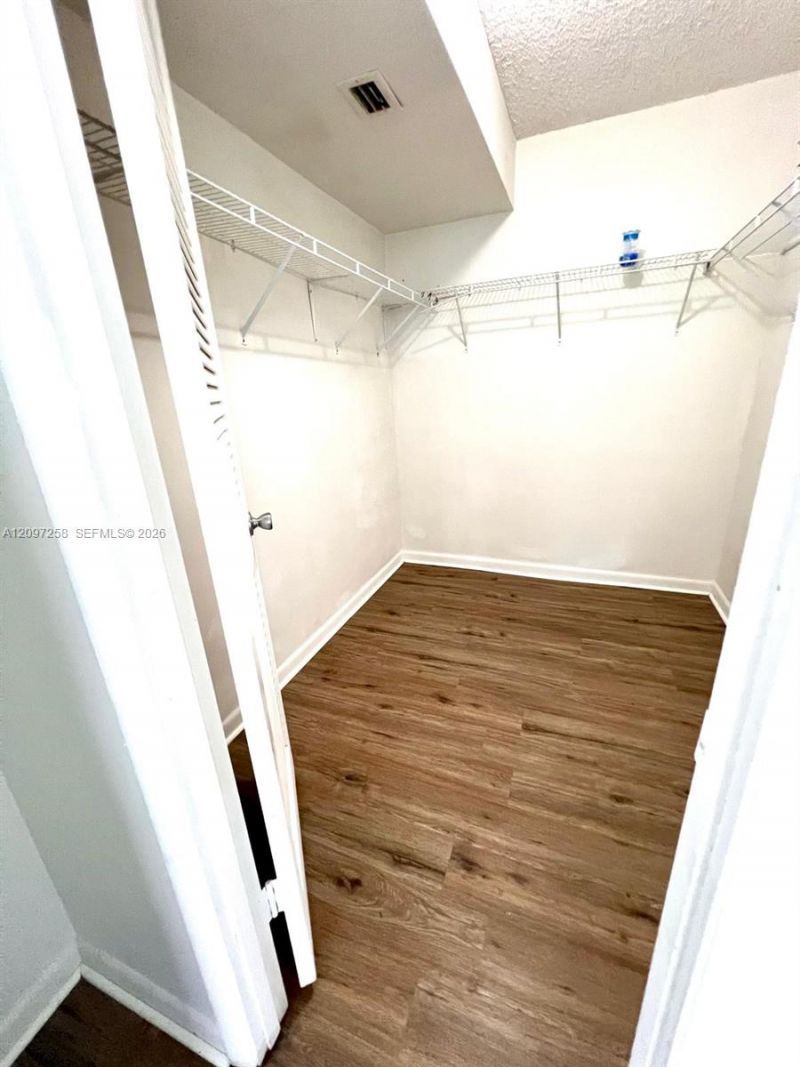 700 NW 214th St , Unit 411, Miami Gardens, FL 33169 Photo