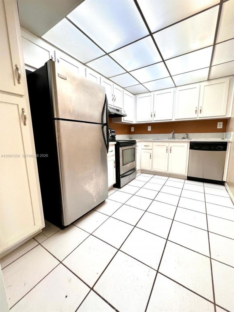 700 NW 214th St , Unit 411, Miami Gardens, FL 33169 Photo