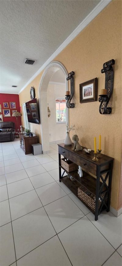 17665 NW 87th Ct , Hialeah, FL 33018 Photo