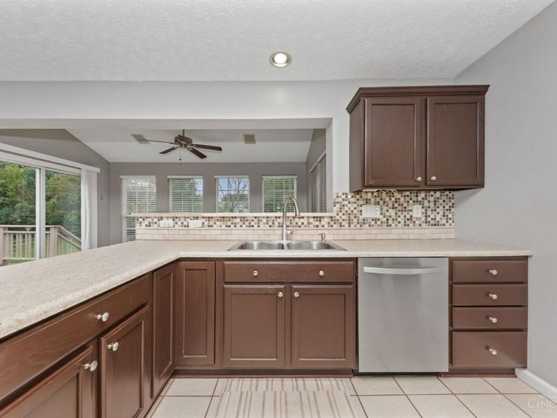 4383 Goldendawn Way, Liberty Township, OH 45044 Photo 12