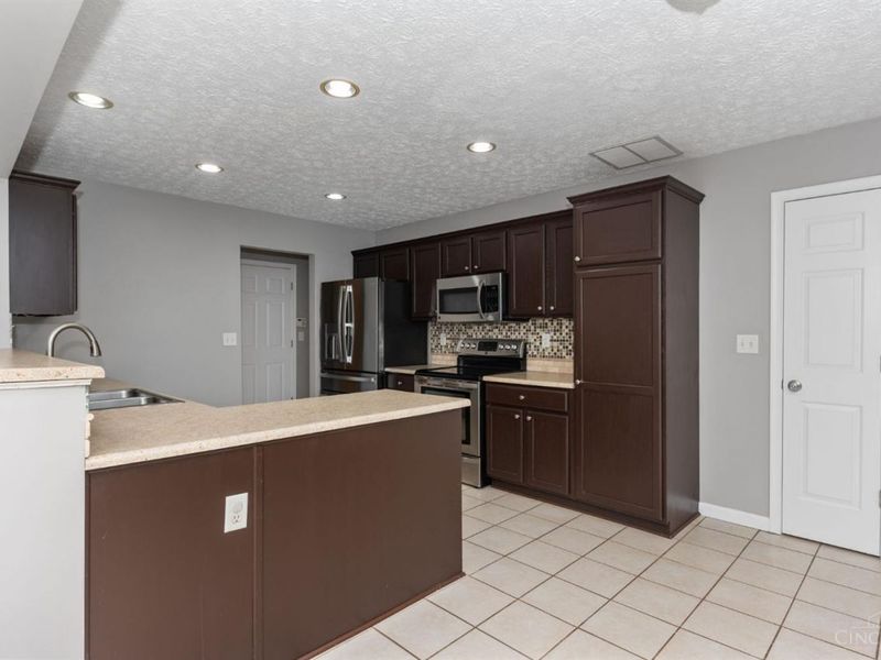 4383 Goldendawn Way, Liberty Township, OH 45044 Photo 13