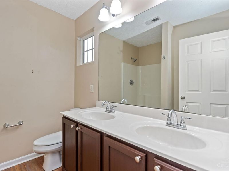 4383 Goldendawn Way, Liberty Township, OH 45044 Photo 24