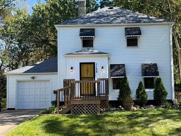 1139 Roslyn Avenue , Akron, OH 44320