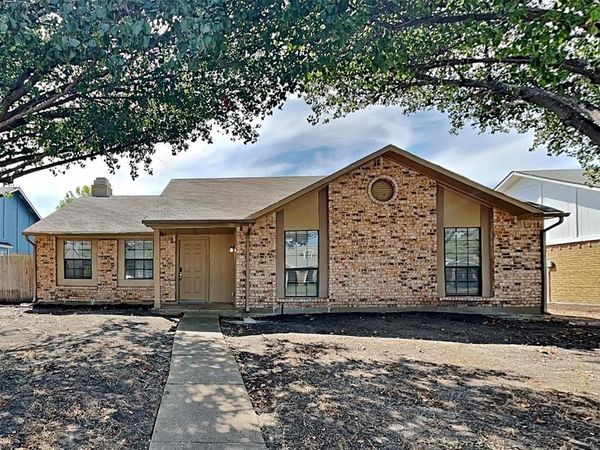 1302 Creekwood Court, Allen, TX 75002