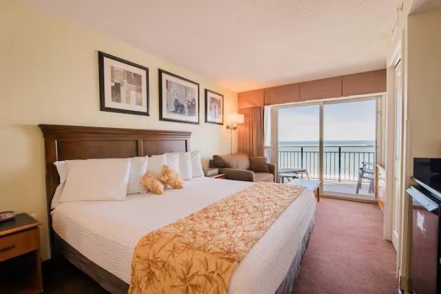 504 N Ocean Blvd.  Photo 11