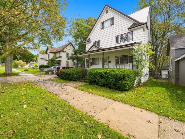 320 Howard Street, Cadillac, MI 49601