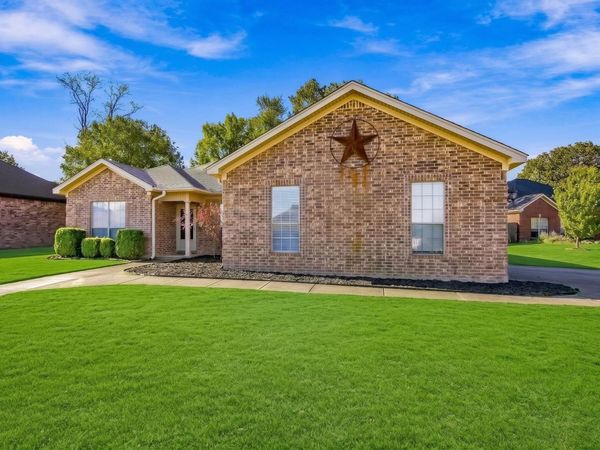 6033 Flight Court, Jacksonville, AR 72076