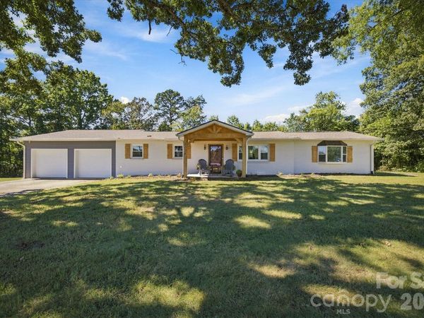 3034 Heffner Place , Hudson, NC 28638