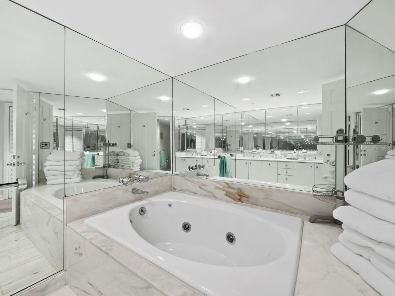 775 Longboat Club Road, Unit 405, Longboat Key, FL 34228 Photo